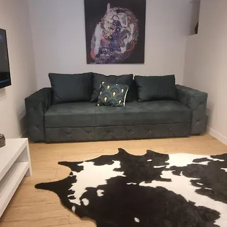 Hugo Old Town Apartment