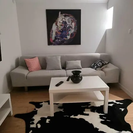 Hugo Old Town Apartment Belgrade