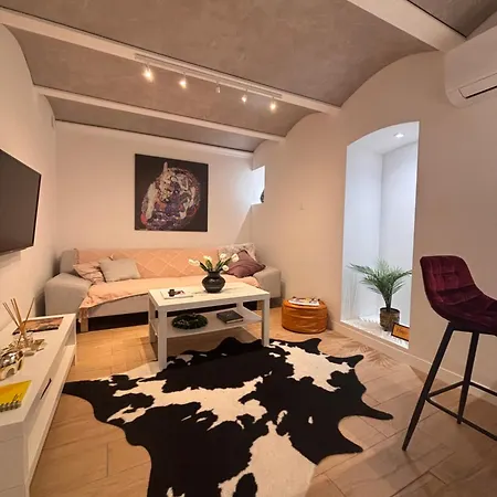 Apartment Hugo Old Town Belgrade